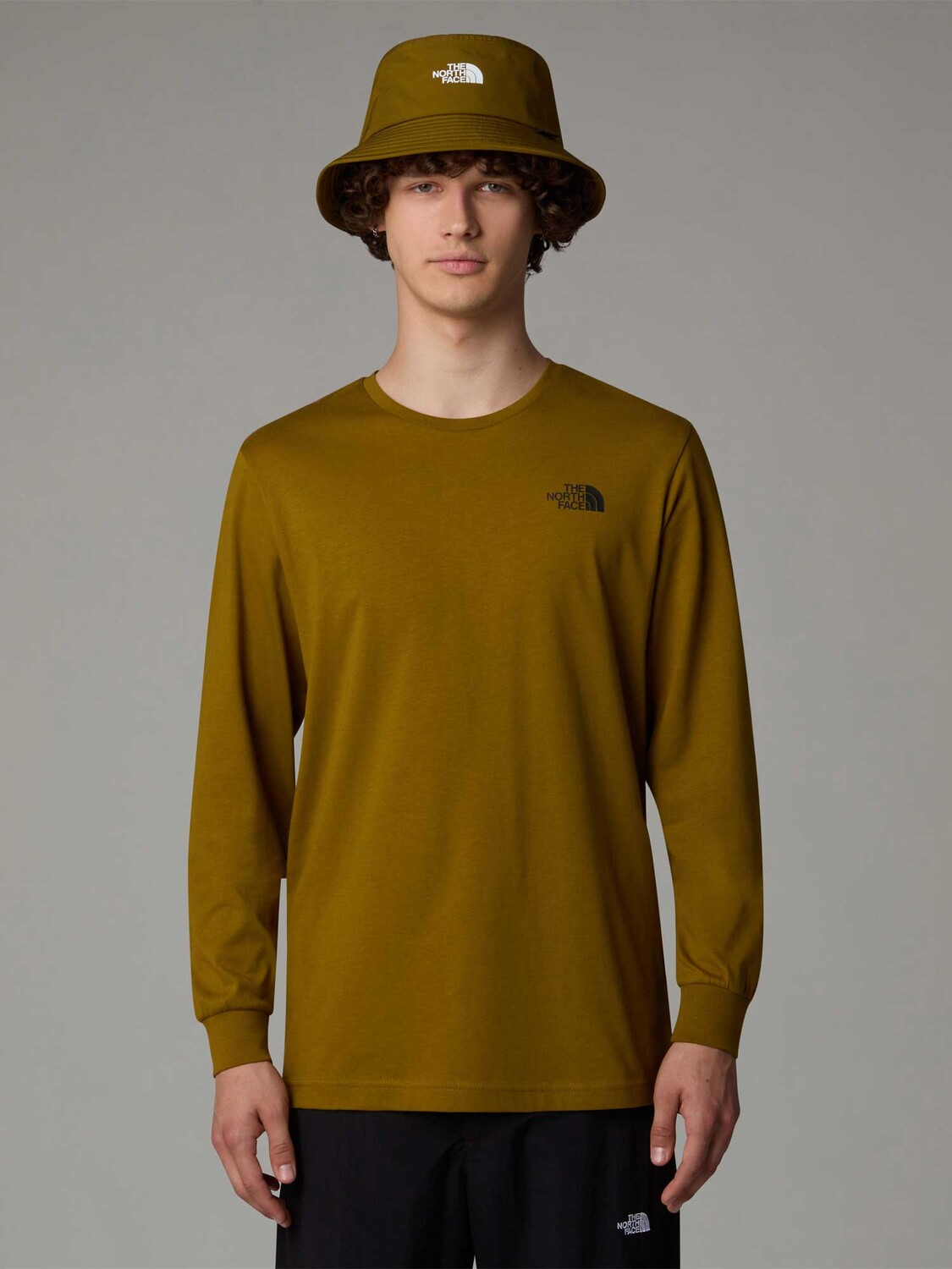

Блуза The North Face M L/S REDBOX TEE, зеленый