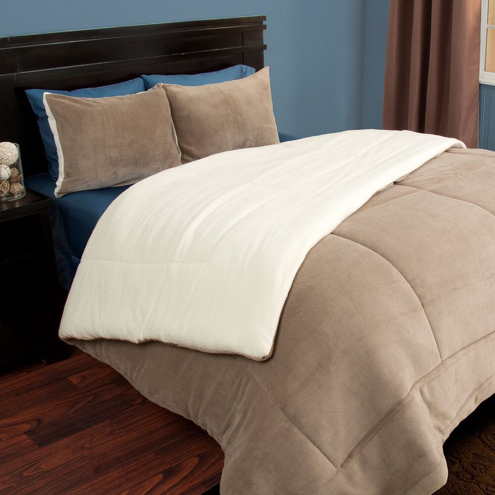 

Комплект одеял из флиса Portsmouth Home из шерпы, цвет Taupe