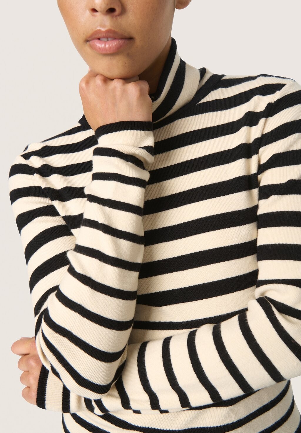 

Джемпер SPINA STRIPED ROLLNECK Soaked in Luxury, черный