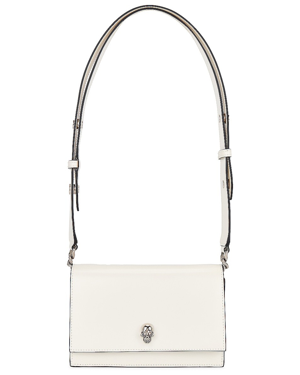 

Маленькая сумка с черепом Alexander Mcqueen, цвет Soft Ivory, Бежевый, Маленькая сумка с черепом Alexander Mcqueen, цвет Soft Ivory