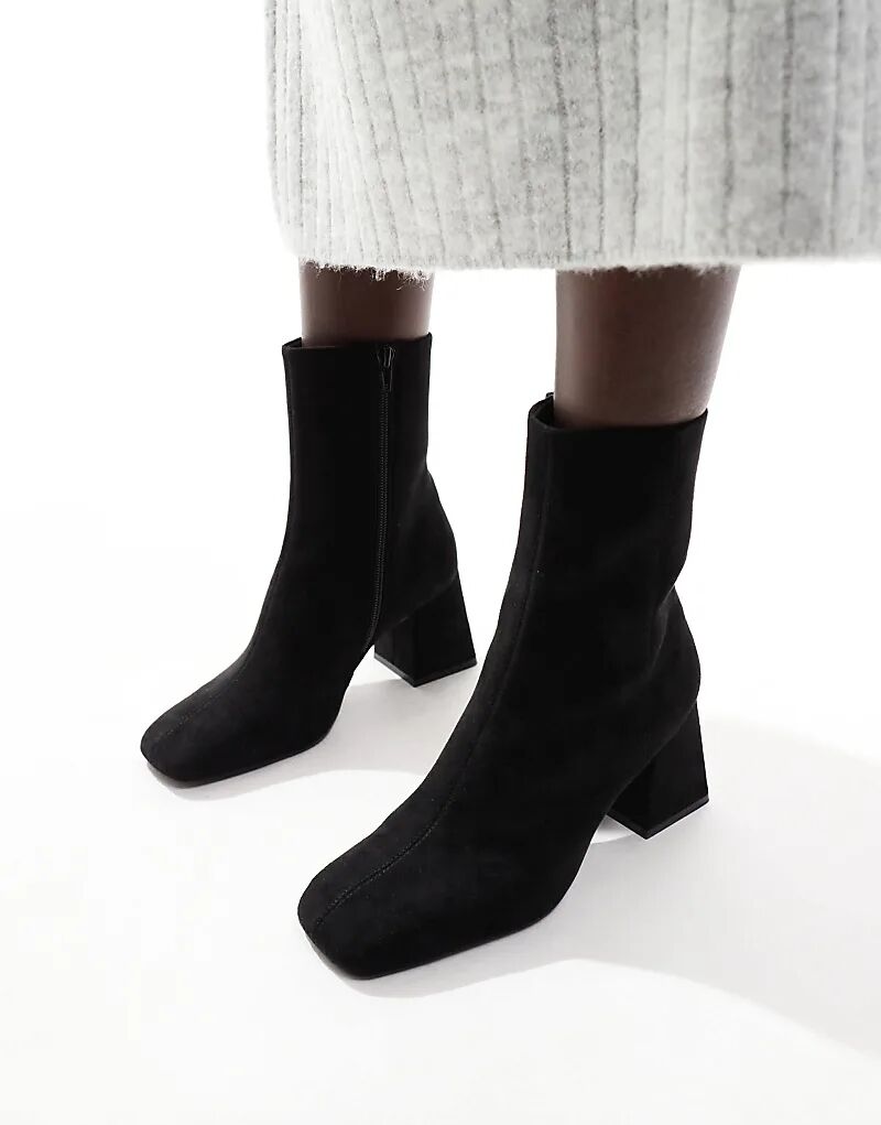 Ботинки средней высоты ASOS DESIGN Wide Fit Record черного цвета