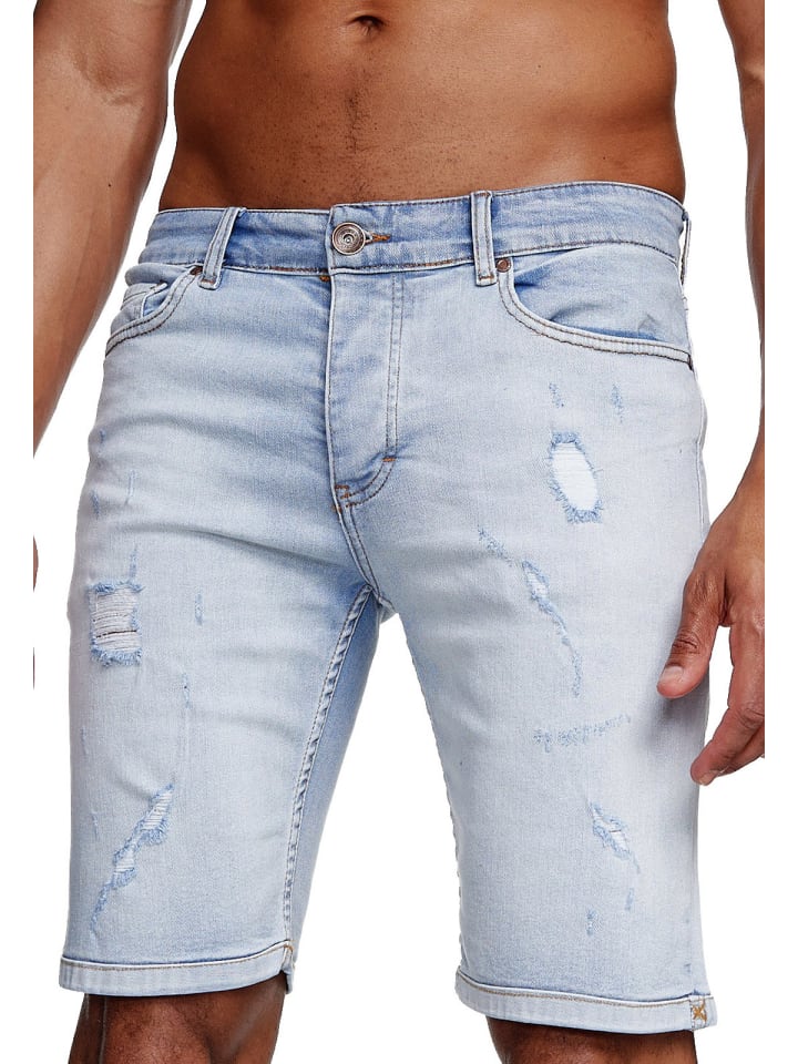 

Джинсовые шорты рваные, постиранные в светло-голубом цвете. RESLAD