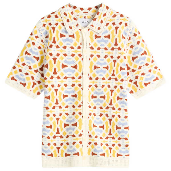 

Рубашка, связанная крючком, с геометрической плиткой из Дорсета Wax London, экрю & мультиколор