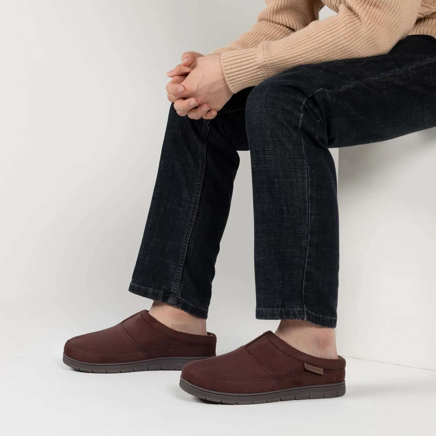 Мужские тапочки RockDove SoftStride из искусственной замши с мемори-пенной стелькой и подошвой для улицы и дома — фото 2