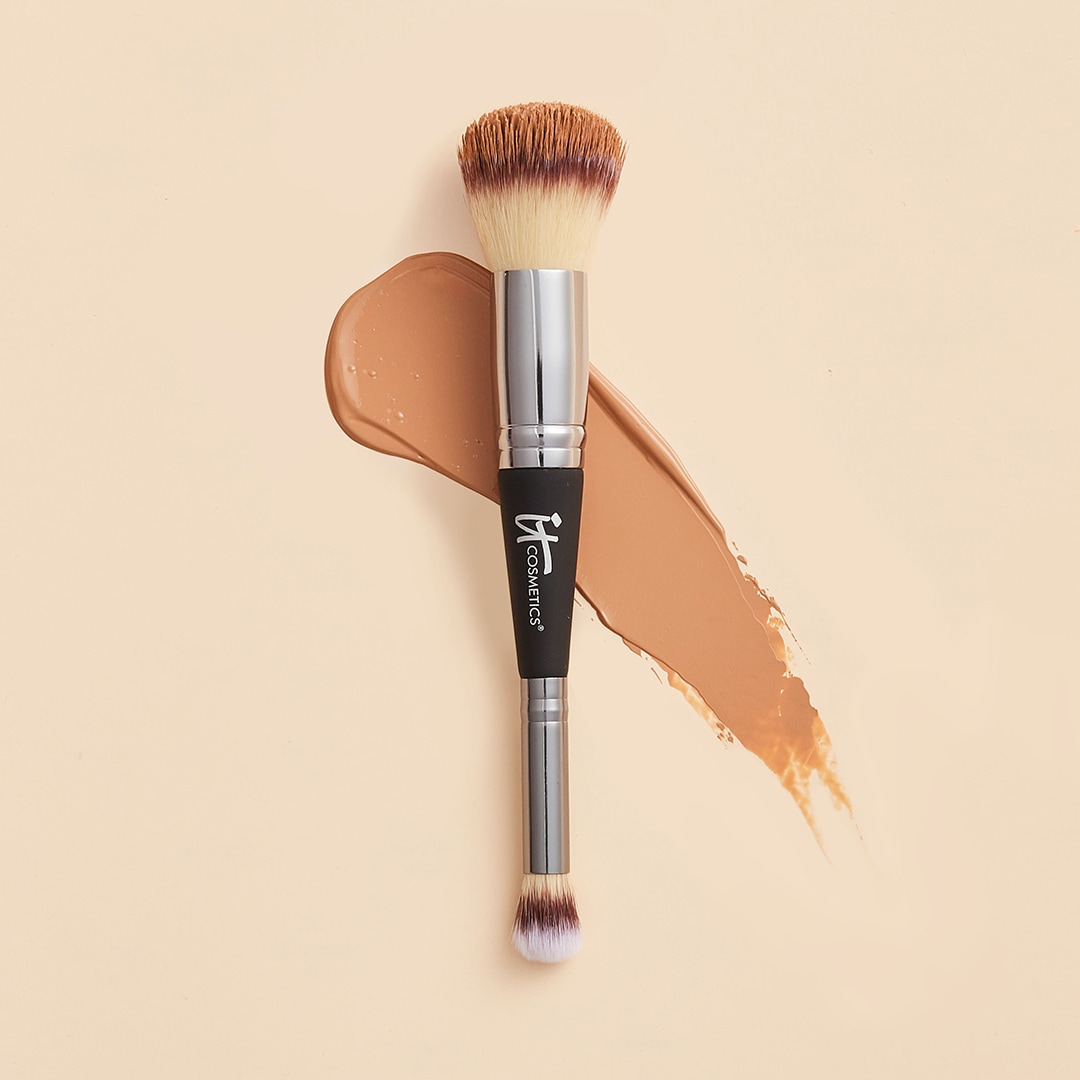 Кисть для лица heavenly luxe heavenly luxe complexion perfection brush #7 It Cosmetics, nr. 7 — фото 2