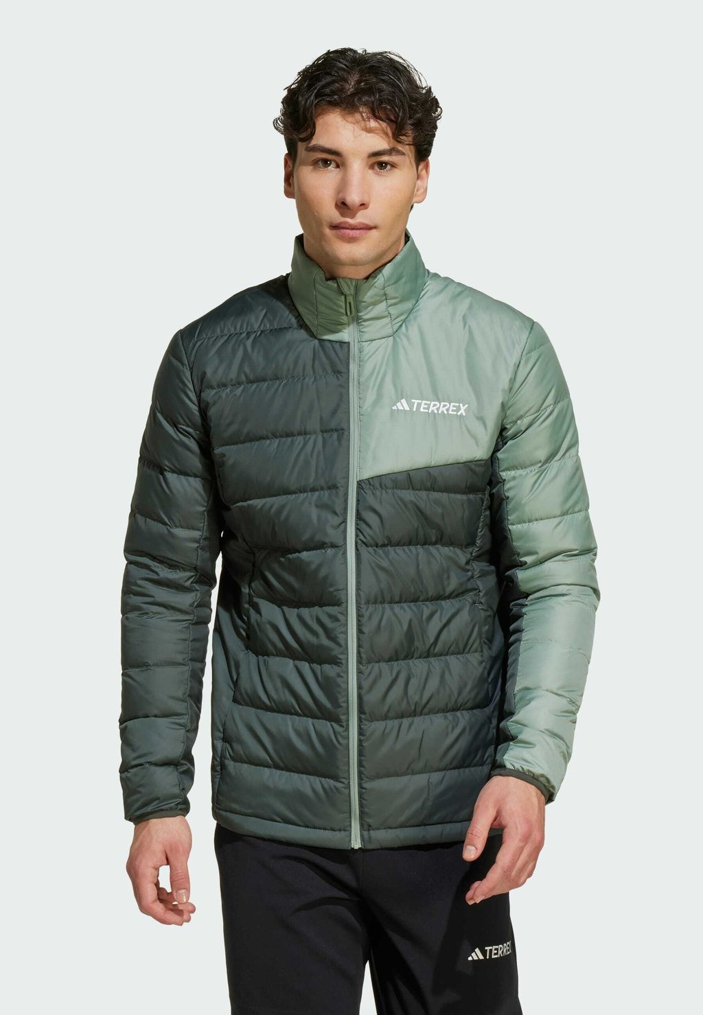 

Зимняя куртка MULTI LIGHT Adidas Terrex, черный