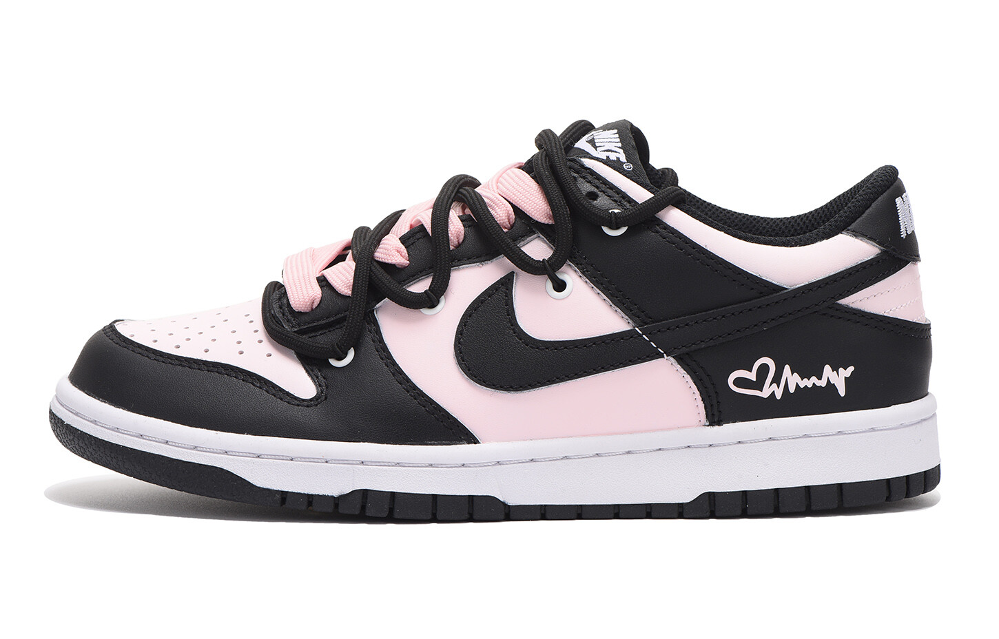 

Кроссовки Nike Dunk Skateboard Shoes Women's Low-Top Pink