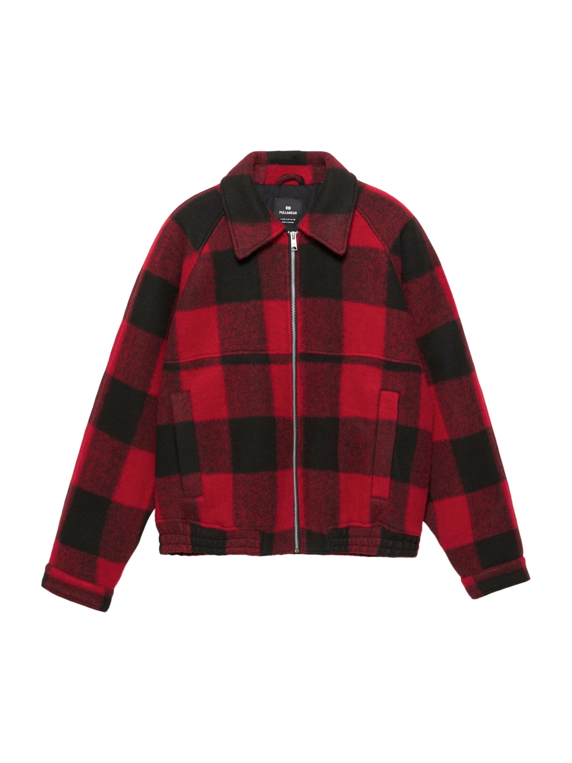 

Pull&Bear Куртка для межсезонья в черном цвете