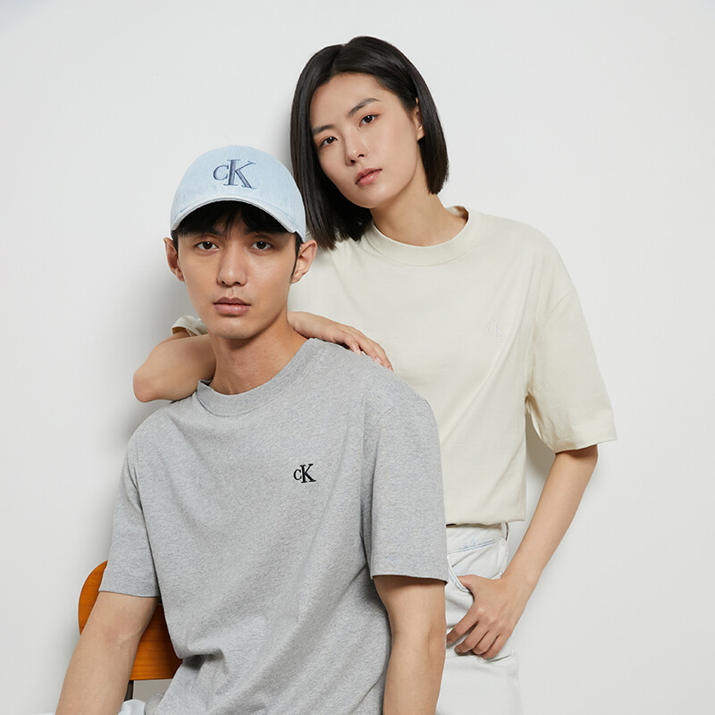 Футболка унисекс P79 - Hero Gray Calvin Klein, цвет P79 - Hero Gray — фото 3