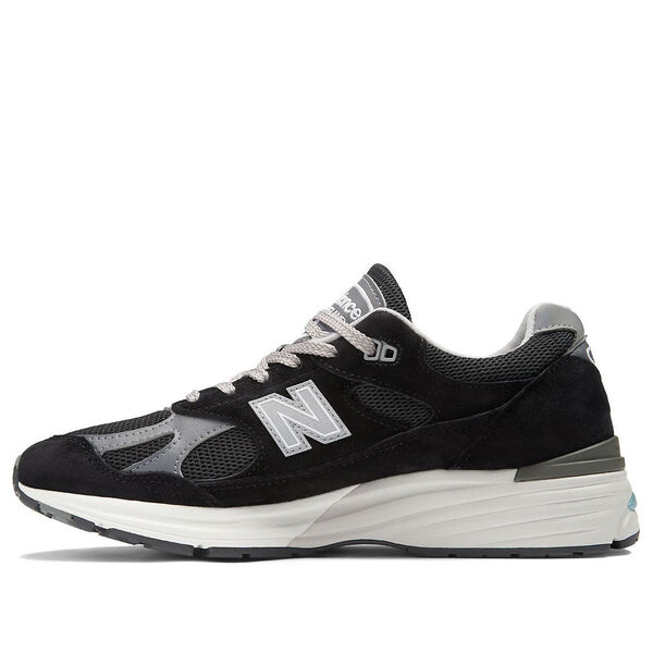 

Кроссовки 991v2 сделано в Англии New Balance, черный