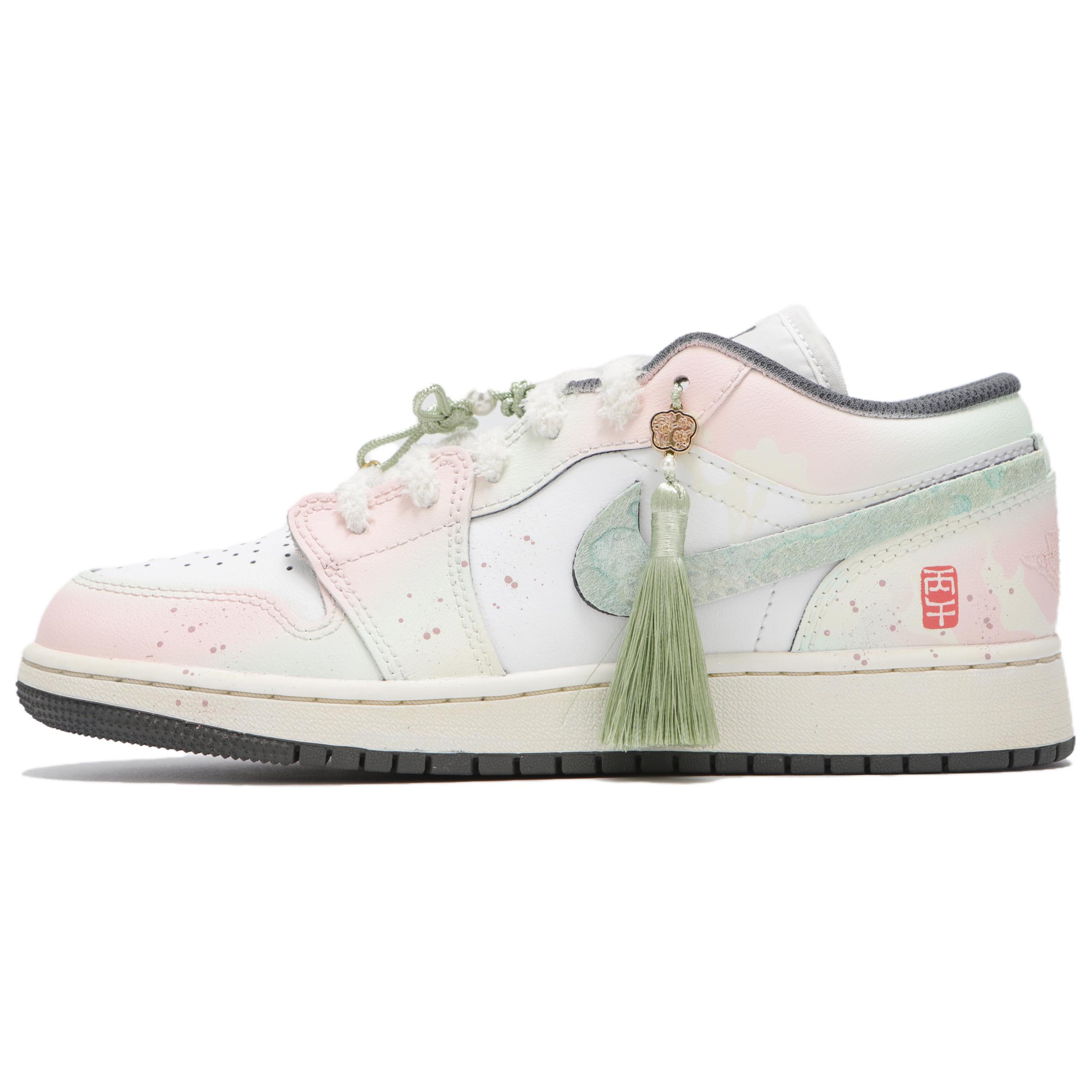 

Jordan Air 1 Abrasion Resistant Low top Vintage Basketball Shoes Men's Pastel Pink