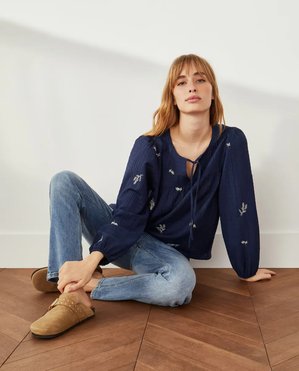

Женская вышитая футболка с длинными рукавами Southern Cotton, цвет 400 Azul