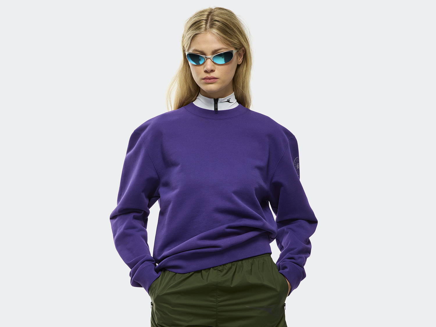 

Толстовка Canada Goose Dawn Crew, Violet Eclipse