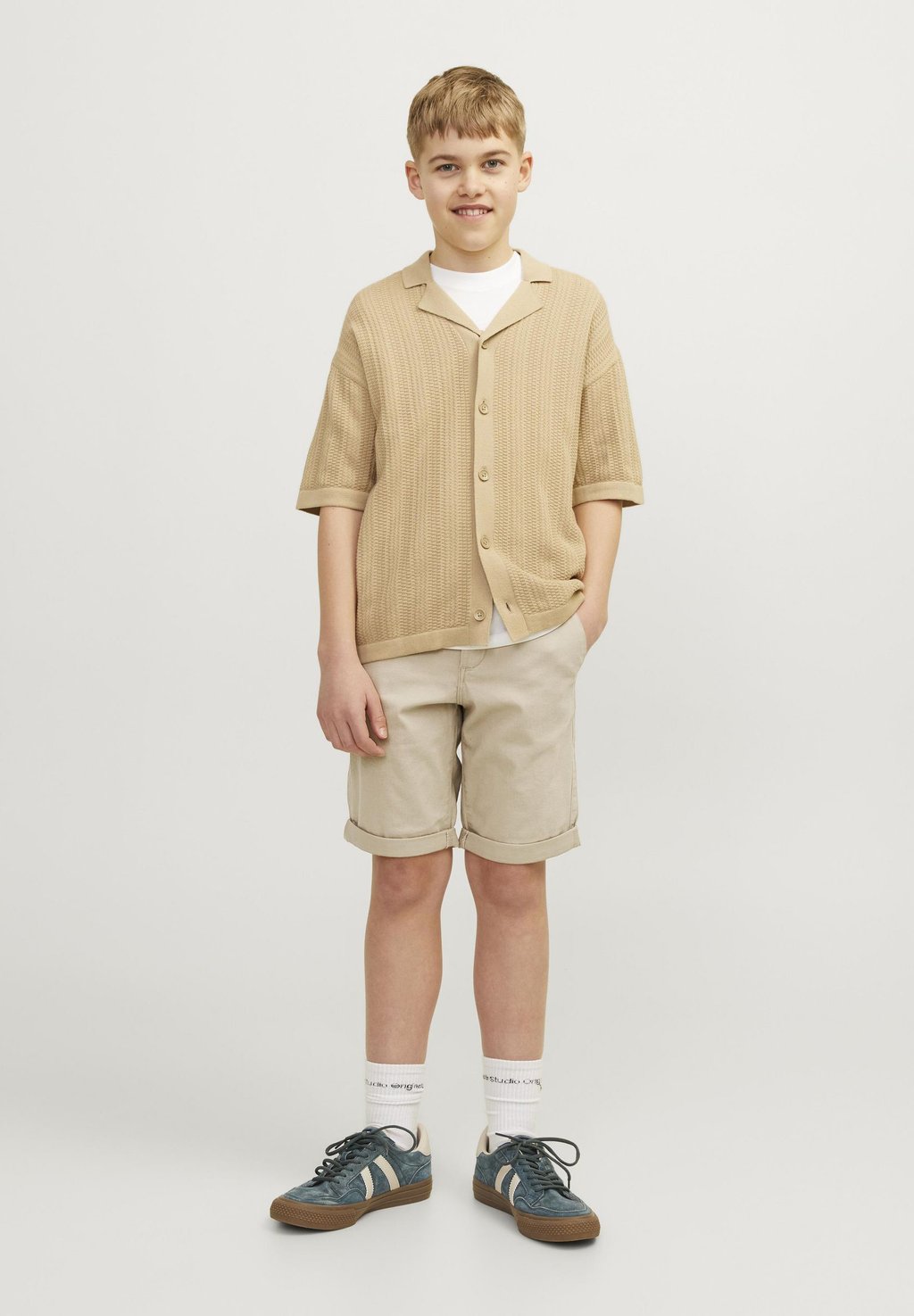 

Чино JPSTDAVID AKM SN MNI Jack & Jones Junior, бежевый