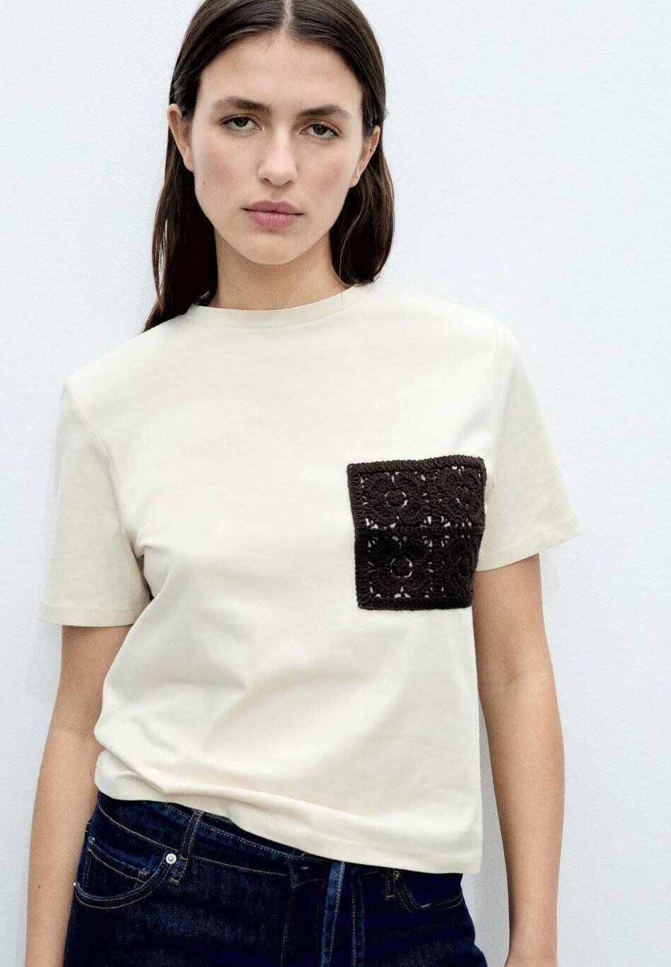 

Футболка с принтом DAISY Mango, бежевый