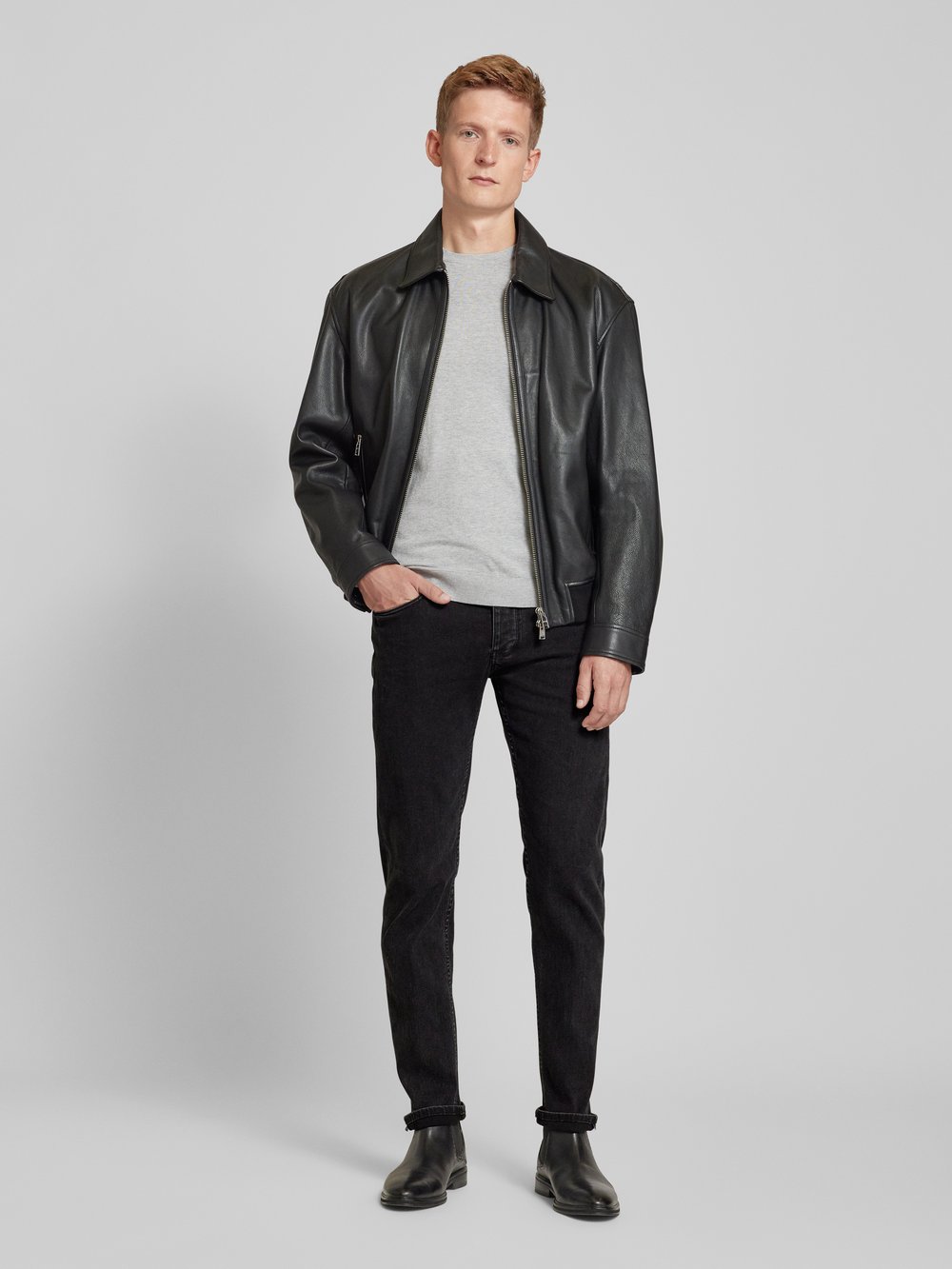 

Джинсы Slim fit с пятью карманами Emporio Armani, антрацит