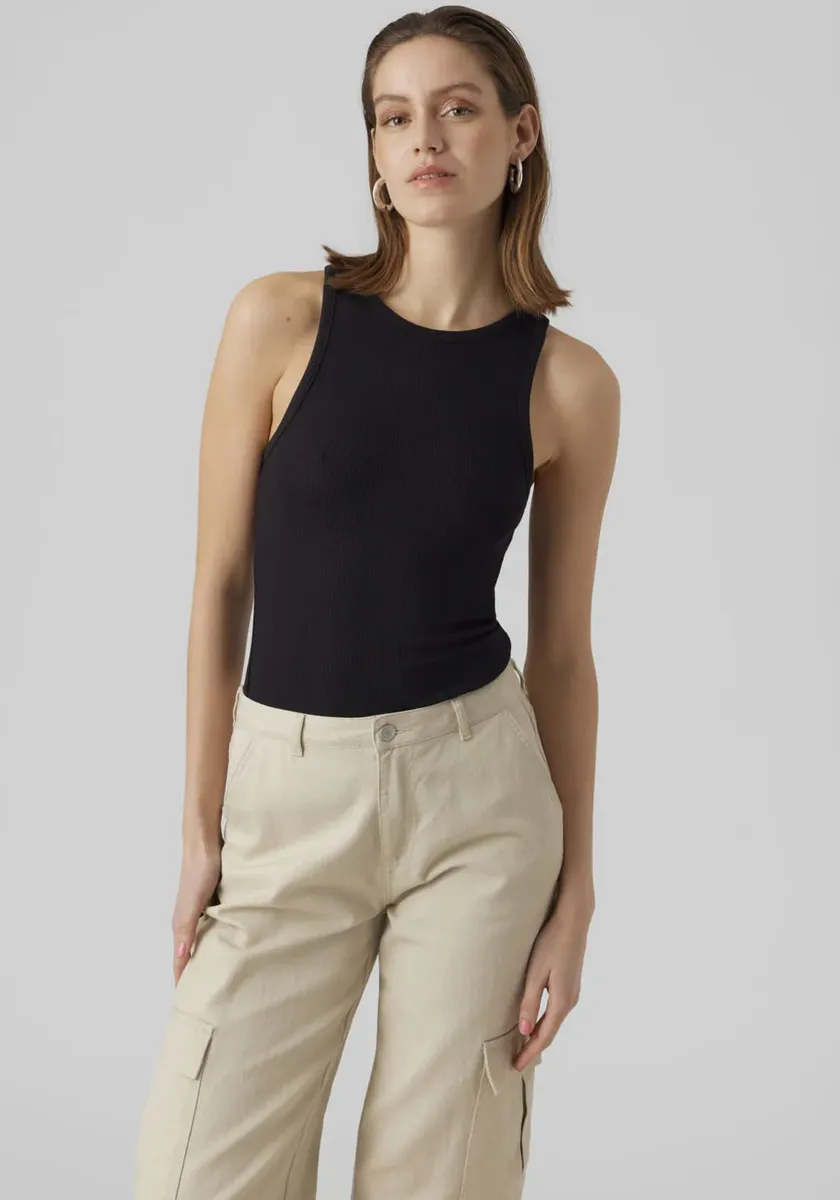 

Майка Vero Moda "VMROMA S/L RIB TOP JRS NOOS", черный