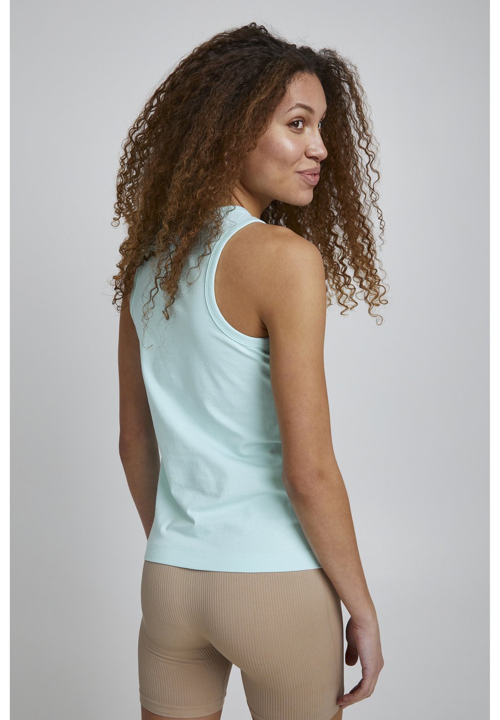 

Топ JCSIMONA TheJoggConcept, фиолетовый