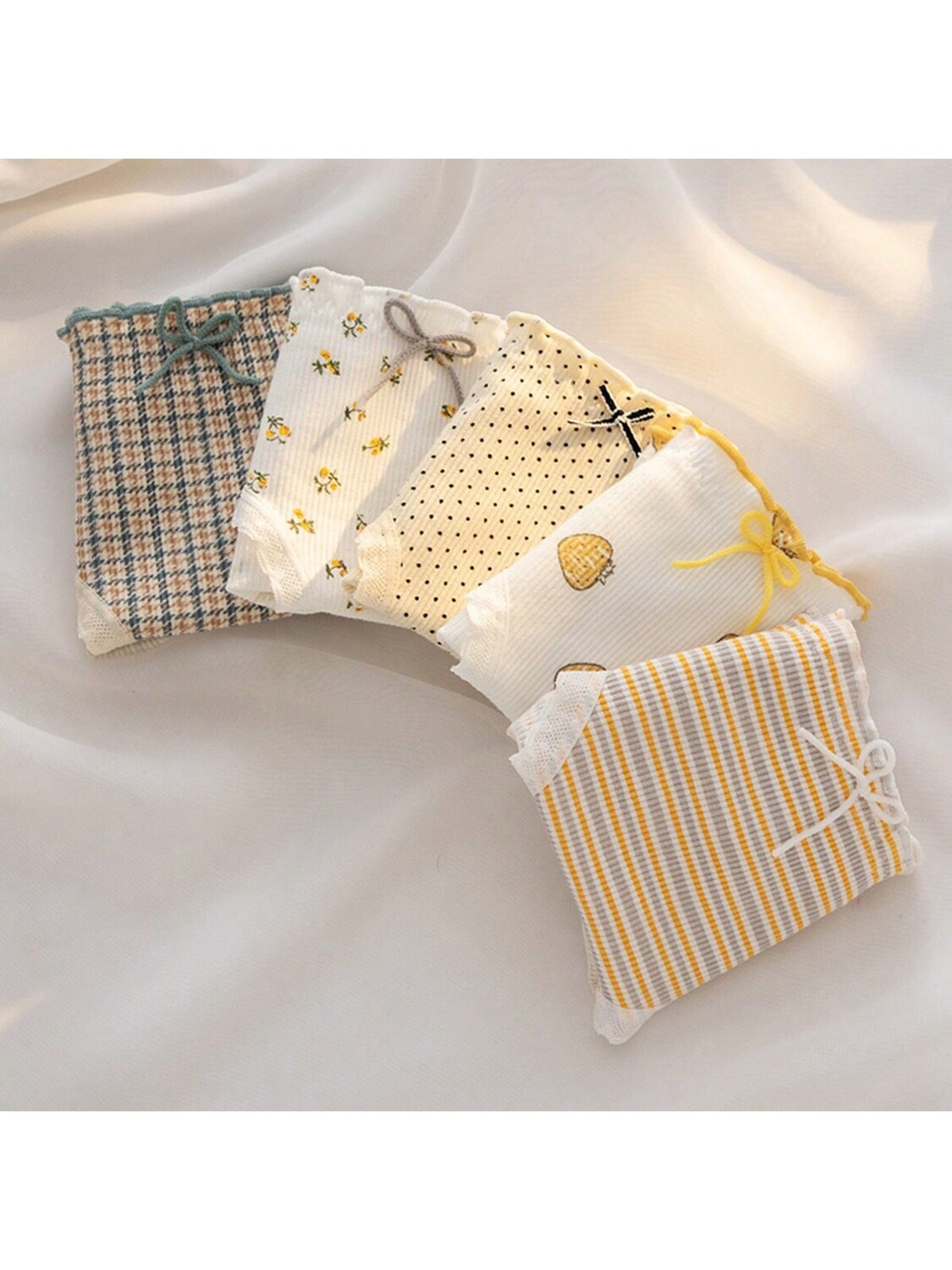 

Женские трусы, набор, мультиколор