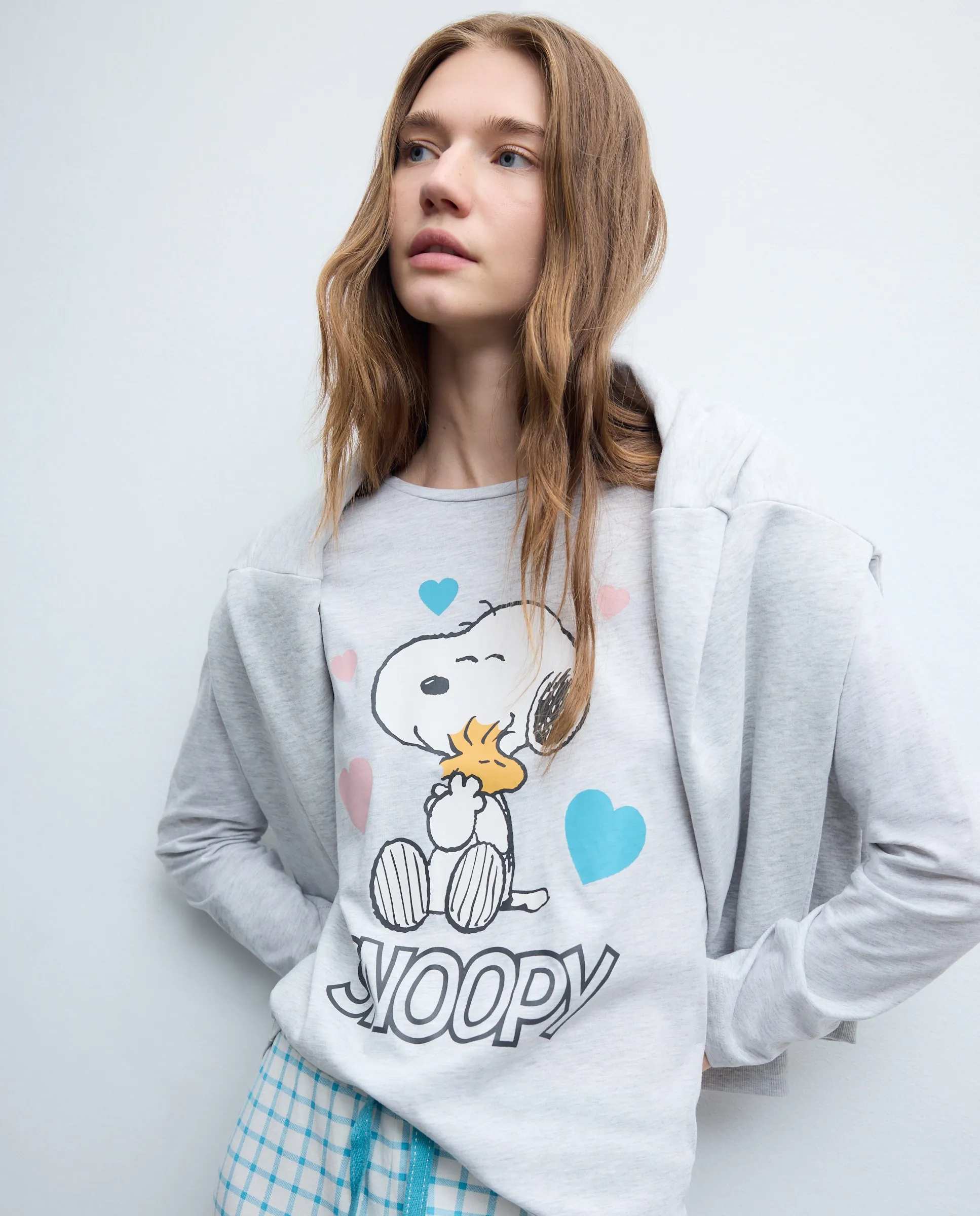 

Пижамная футболка для женщин Snoopy Easy Wear, светло-серый