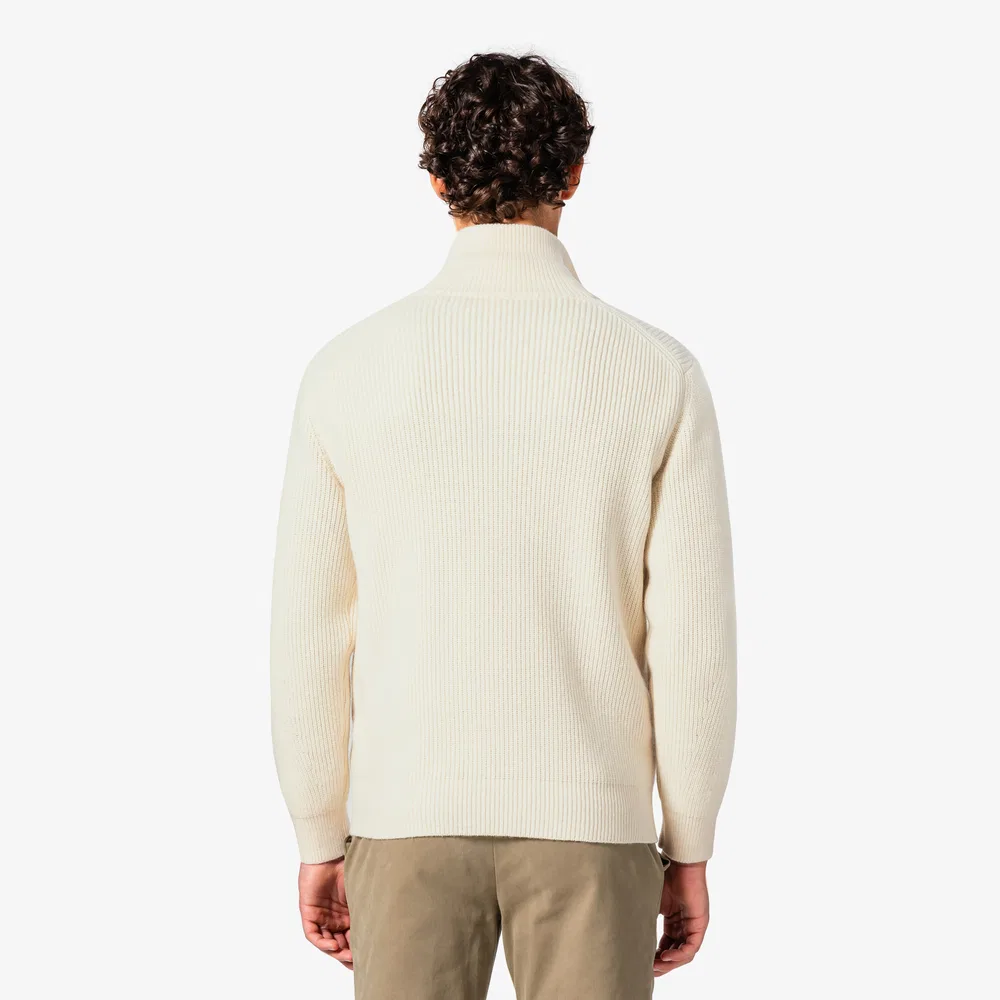 Мужской вязаный кардиган на молнии в рубчик цвета офф-вайт от Lacoste — фото 3