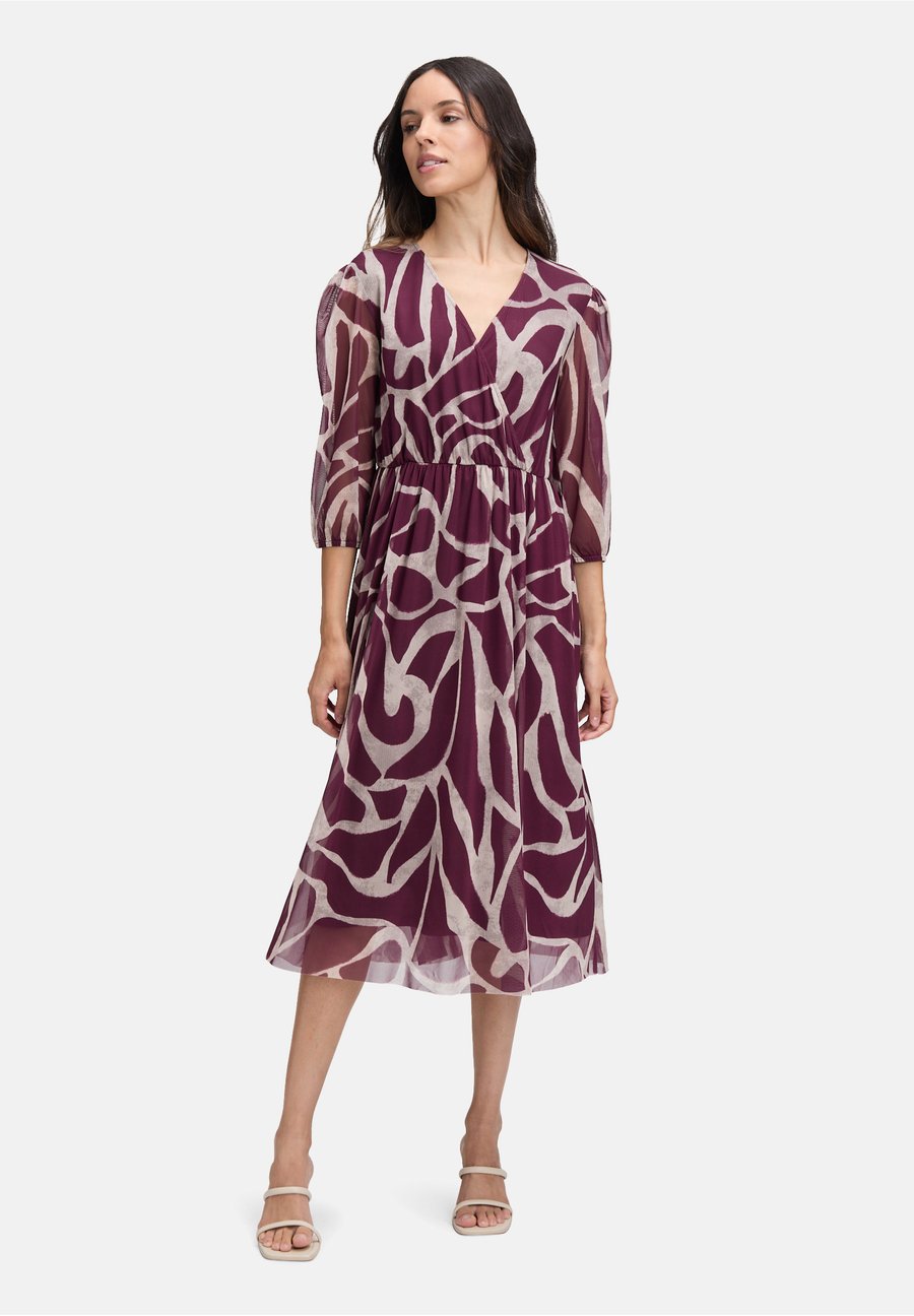 

Платье Betty & Co Day dress, Dark Red Nature/Red