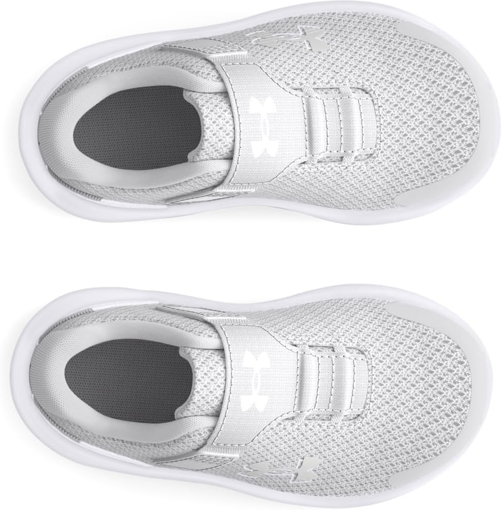Детские кроссовки Under Armour Baby Girls' Surge 4 с альтернативной застежкой, (100) Halo Gray/White/Iridescent — фото 4