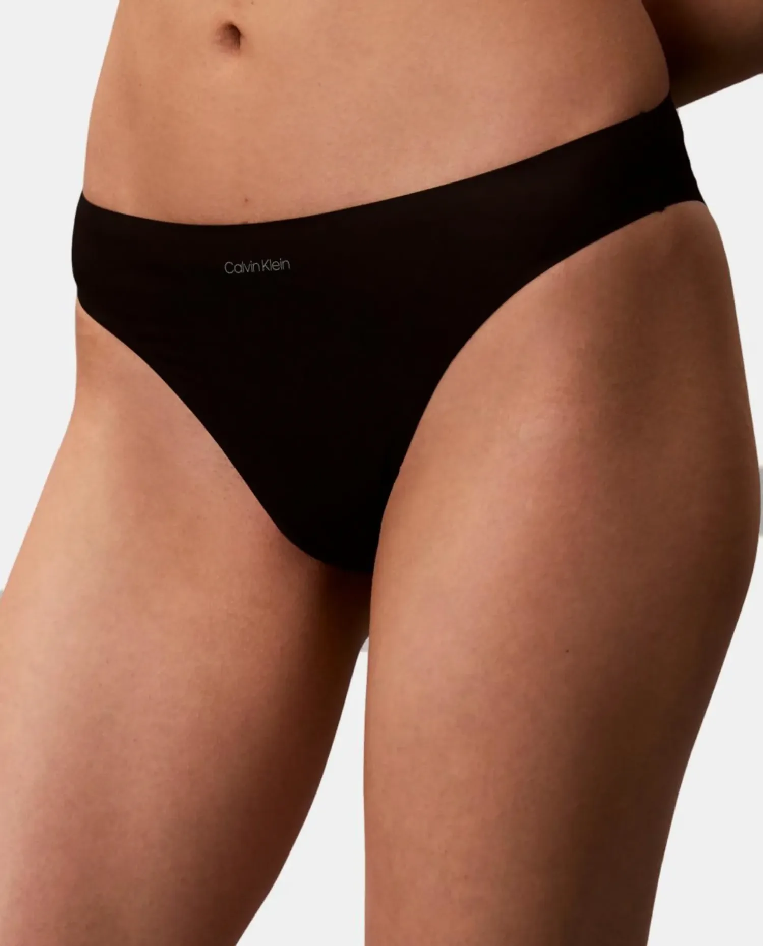 Брага ИДЕАЛЬНО ПОДХОДИТ УЛЬТРАЛЕГКАЯ Calvin Klein, черный