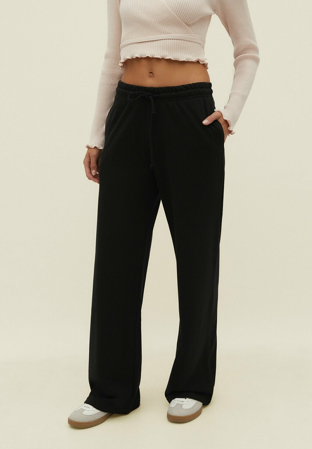 

Спортивные брюки Wide-Leg Jogger Stradivarius, черный