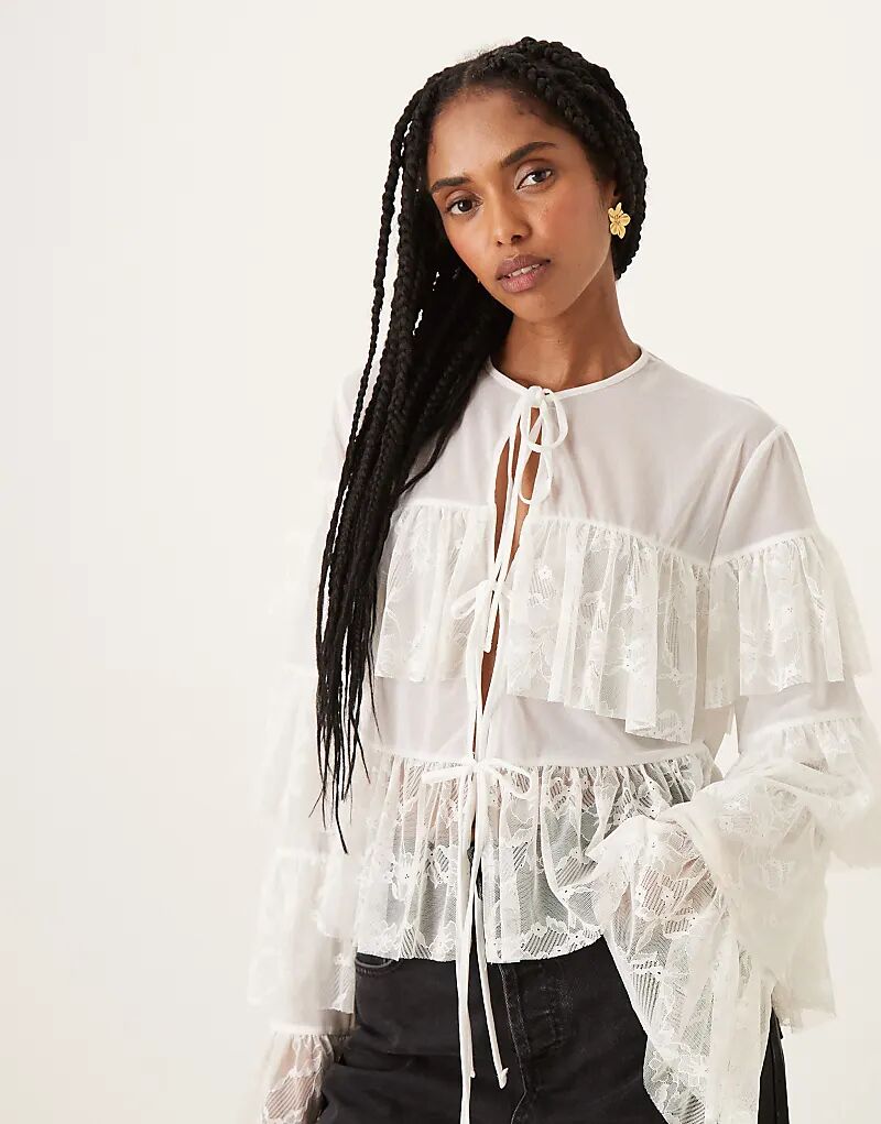 

Блузка ASOS DESIGN с завязками спереди, многослойными воланами и кружевными вставками цвета слоновой кости