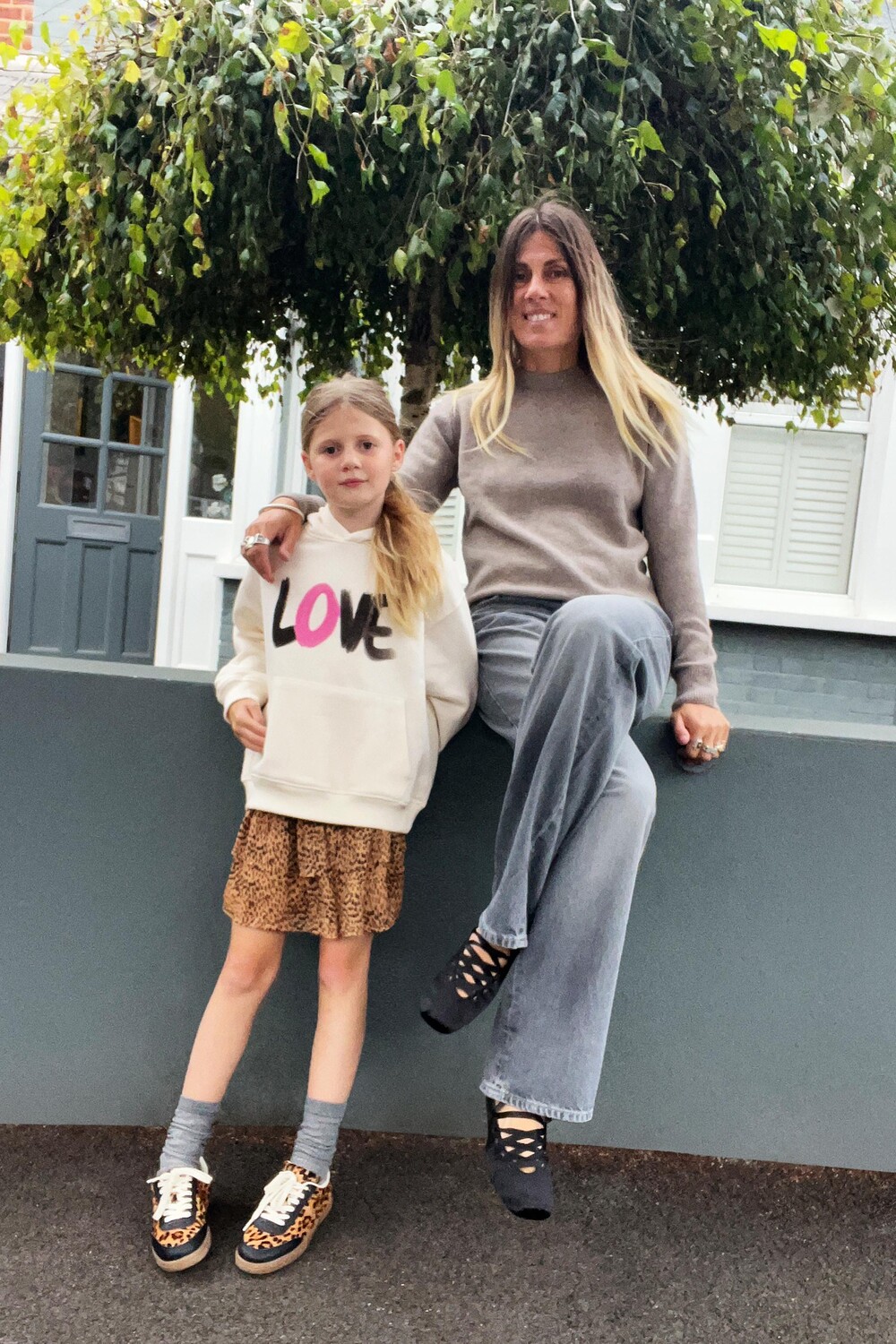 

Толстовка с лозунгом love ZARA, экрю