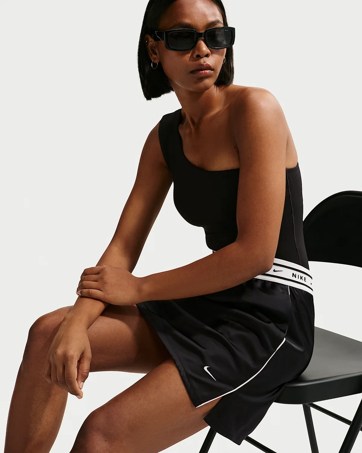 Женская атласная юбка Nike Sportswear, Black/Sail — фото 4