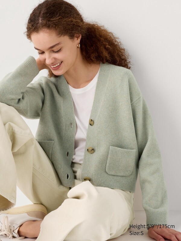 

Короткий кардиган из пряжи-суфле с v-образным вырезом Uniqlo, зеленый