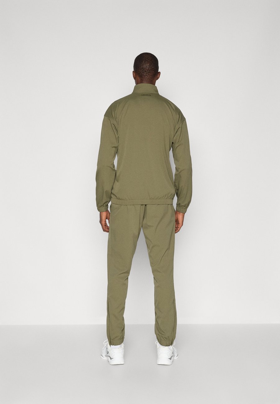 Спортивный костюм Lacoste Sport TRACKSUIT TOUR SET, Olive — фото 3