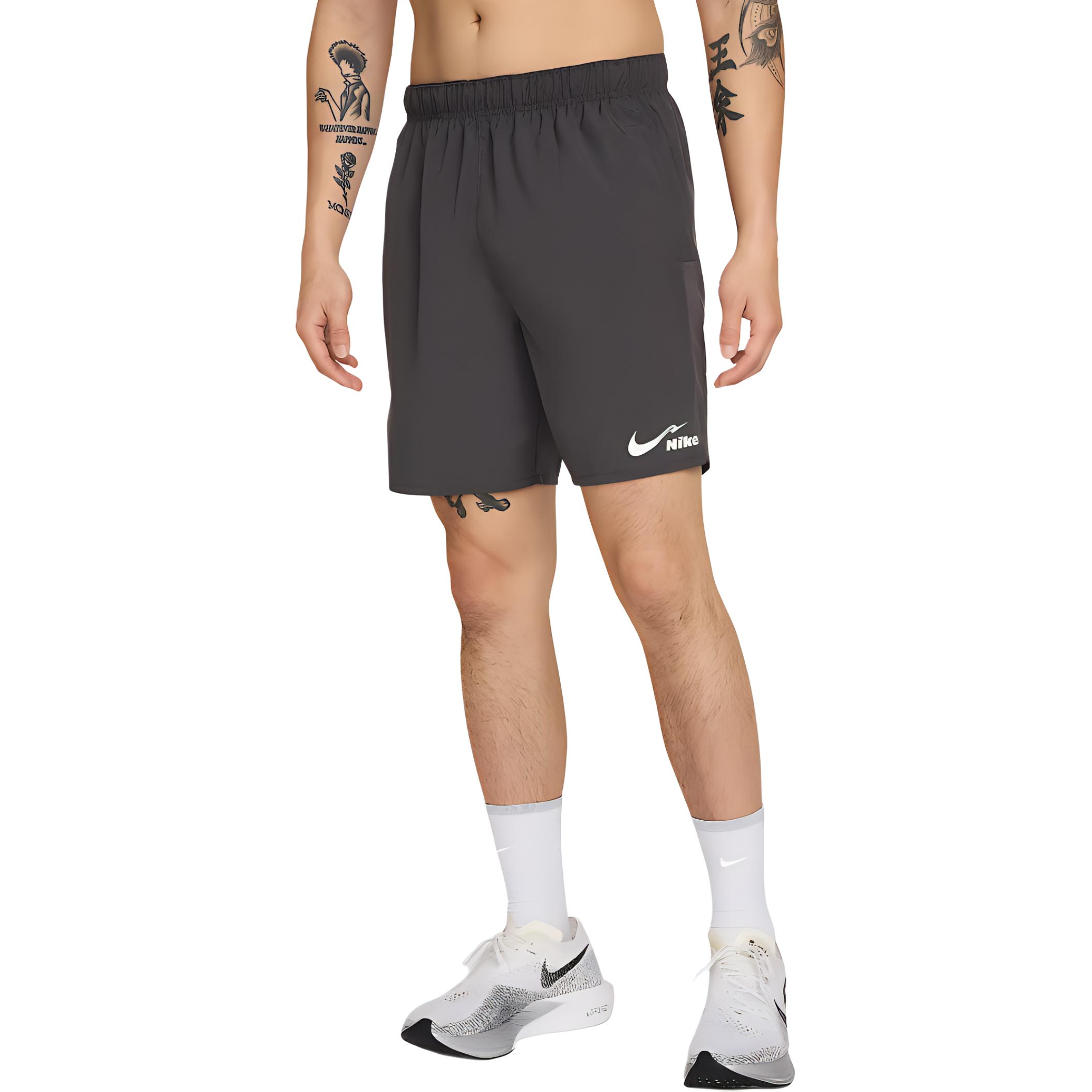 

Nike Шорты повседневные Challenger мужские Medium Gray/Summit White