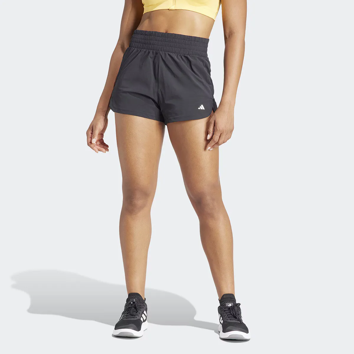 

Шорты женские Adidas Pacer Stretch-Woven Lux с карманом-молнией, черный