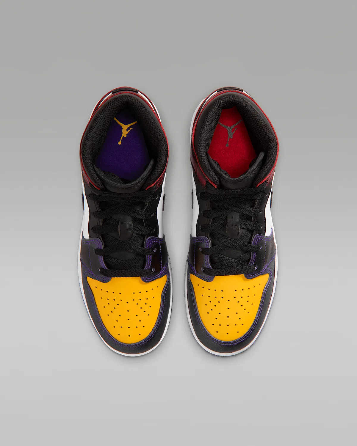 Кроссовки Air Jordan 1 Mid SE для старших детей, True Red/White/Court Purple/Black — фото 4