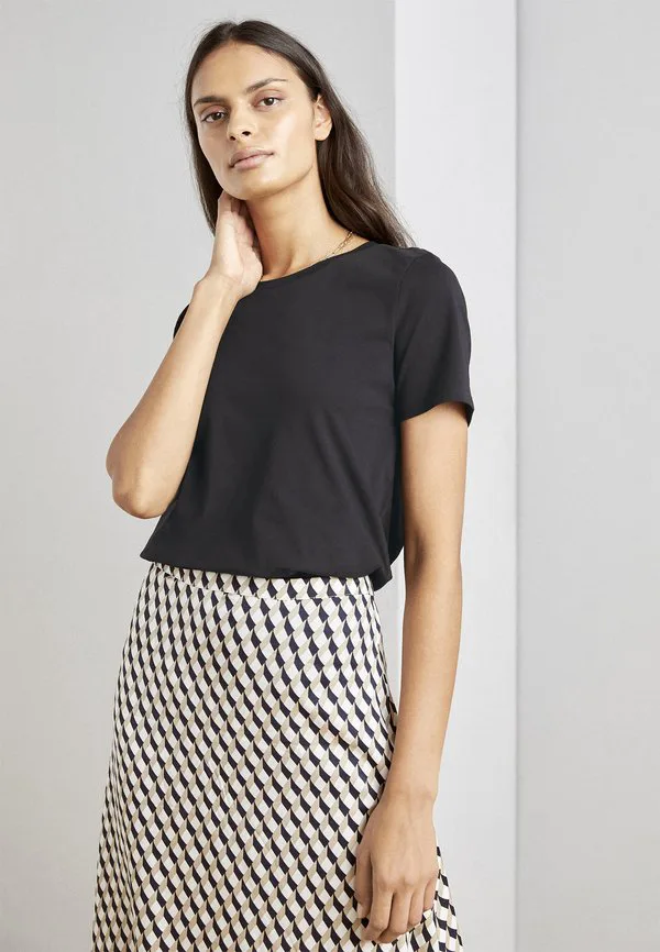 

Базовая футболка с коротким рукавом и круглым вырезом Marc O'Polo, Black, Черный, Базовая футболка с коротким рукавом и круглым вырезом Marc O'Polo, Black