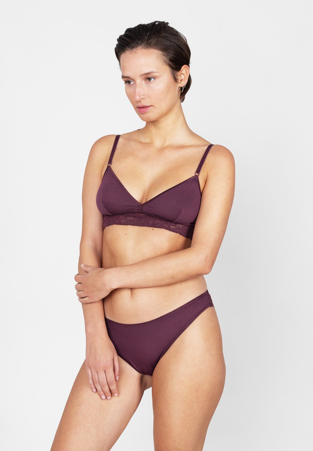 

Треугольный бюстгальтер AMELIE Erlich Textil, фиолетовый