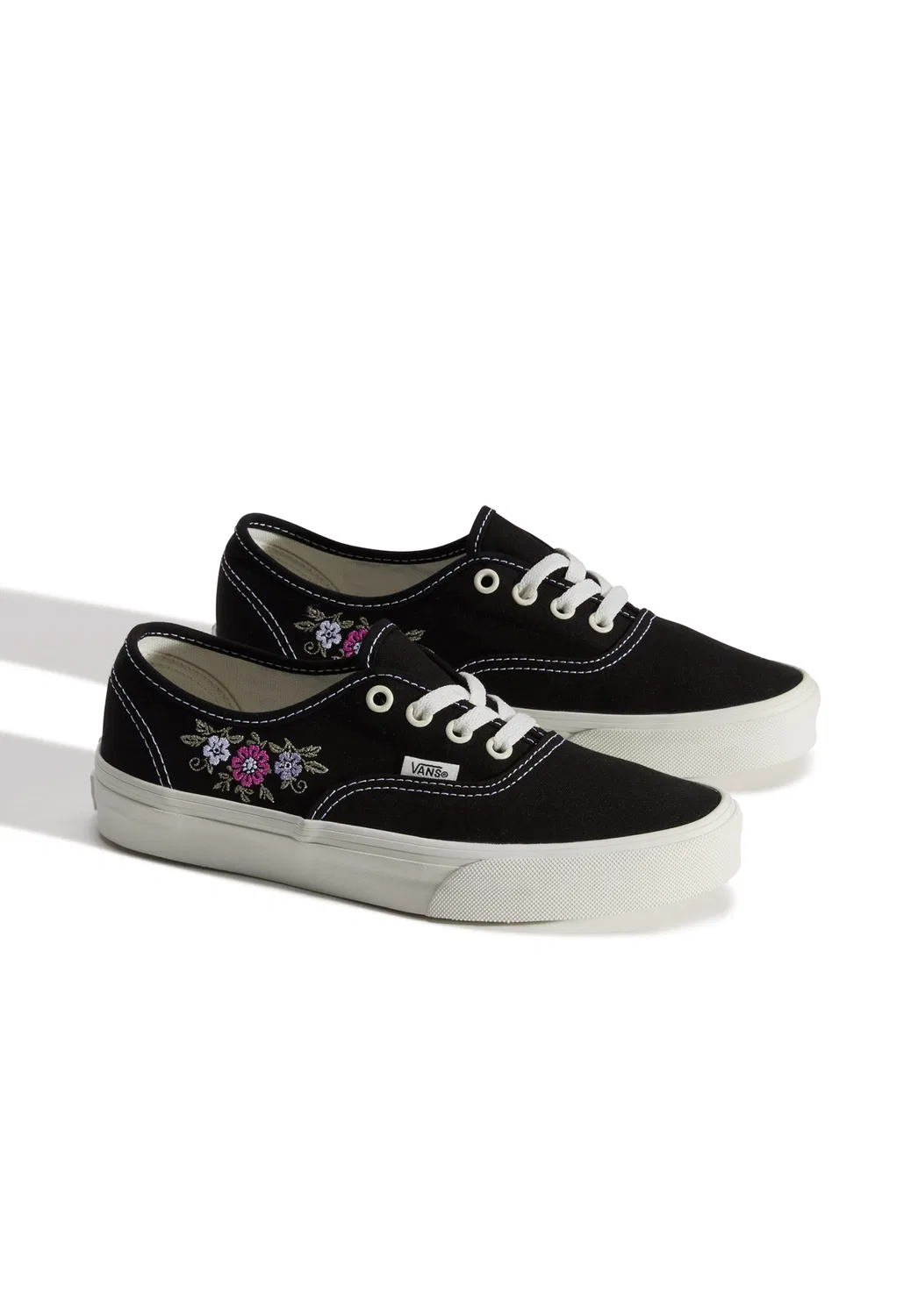 Кроссовки 'Authentic' Vans, Black — фото 2