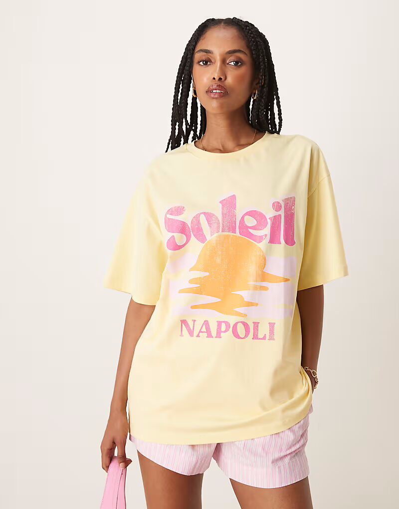 

Футболка свободного кроя ASOS DESIGN с принтом Soleil Napoli цвета пахты