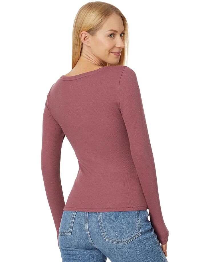 

Футболка Madewell V-Neck Long-Sleeve Tee, цвет Pressed Grape