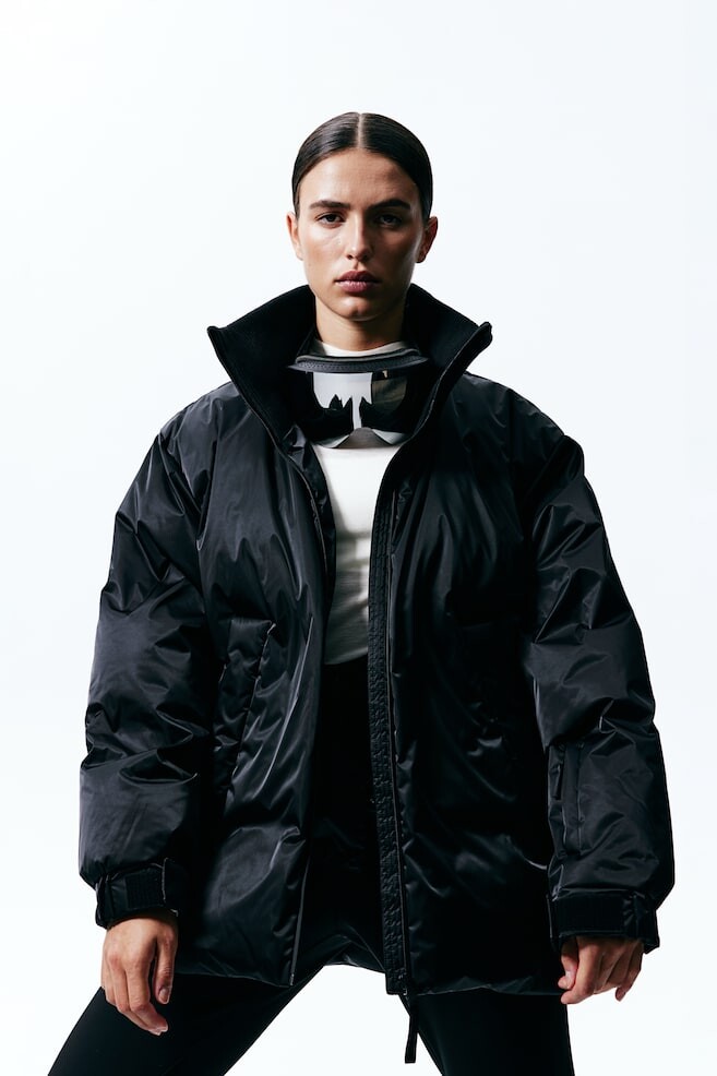 

Горнолыжный пуховик из термомува H&M, черный