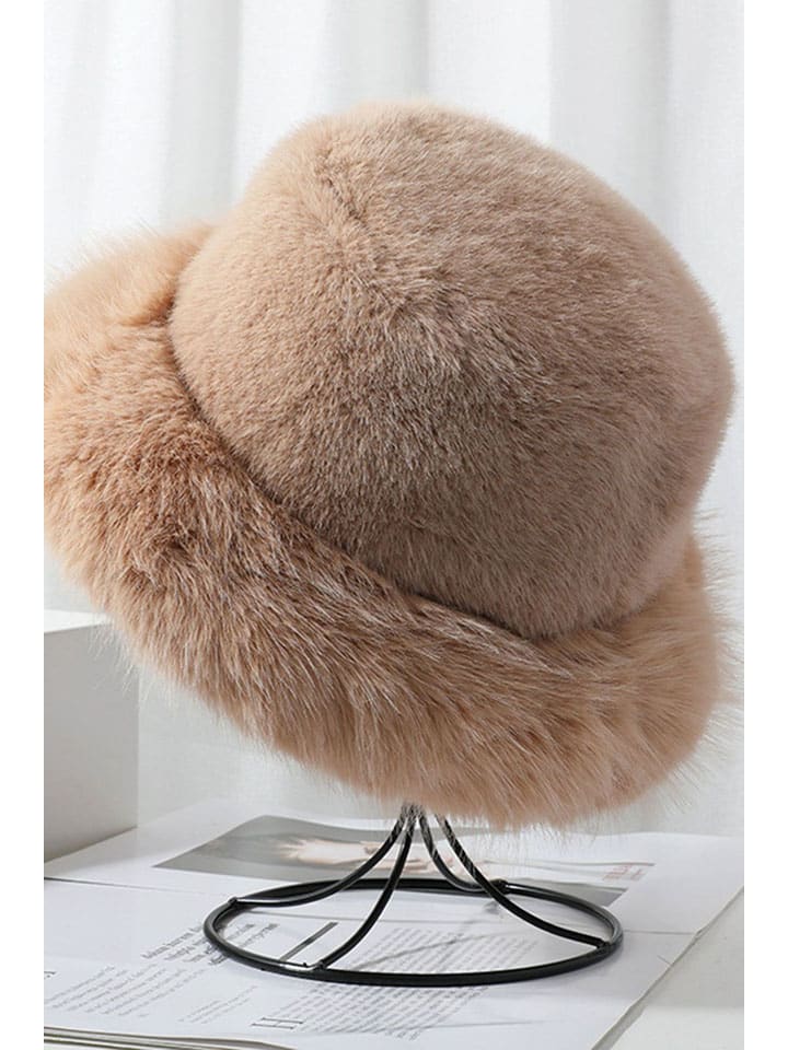 

Lucky Bees Шапка бежевого цвета