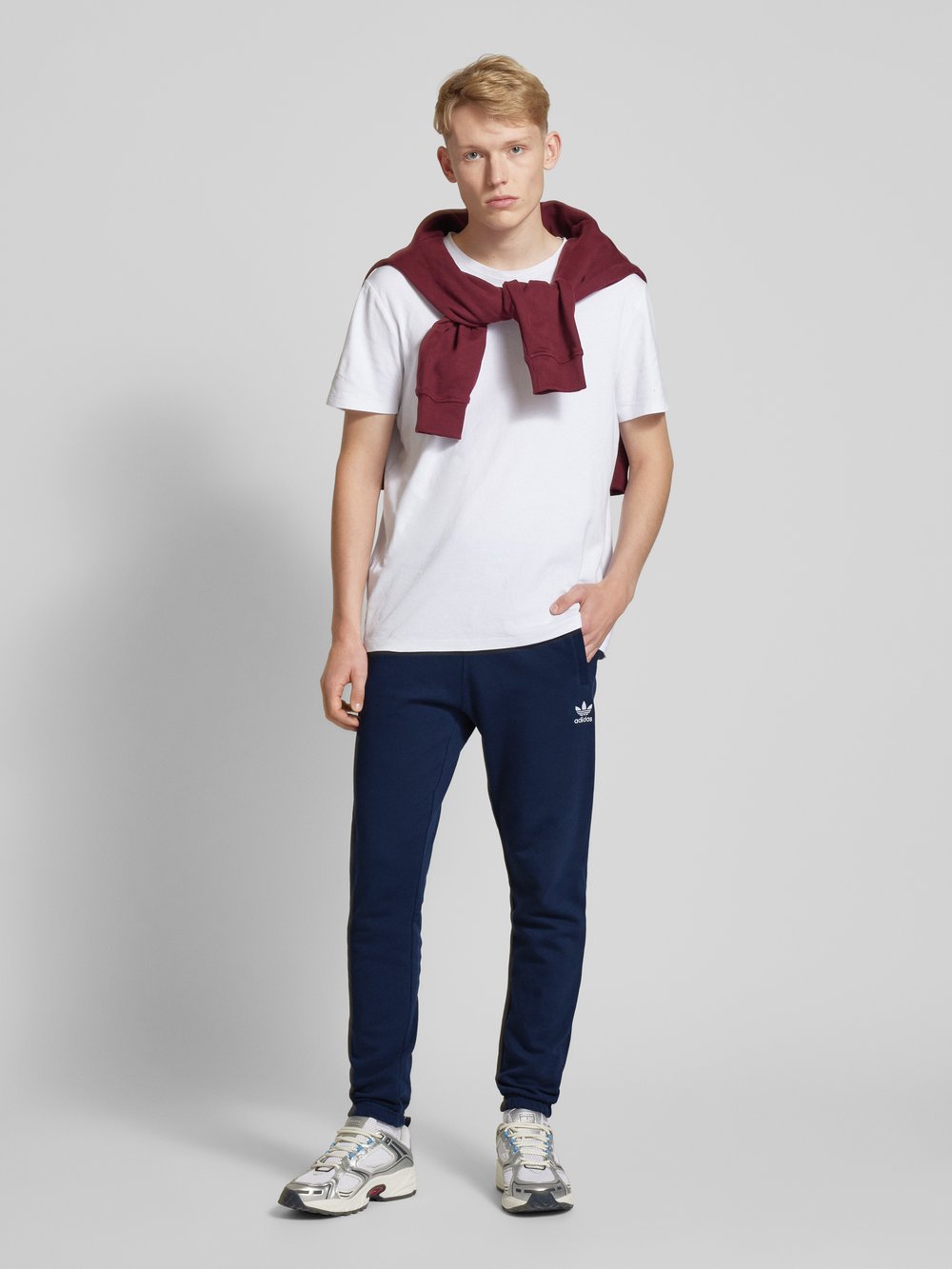 

Спортивные штаны с вышитым логотипом adidas Originals