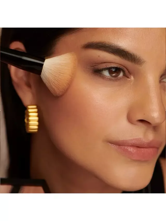 Кисть для растушевки Bobbi Brown — фото 3