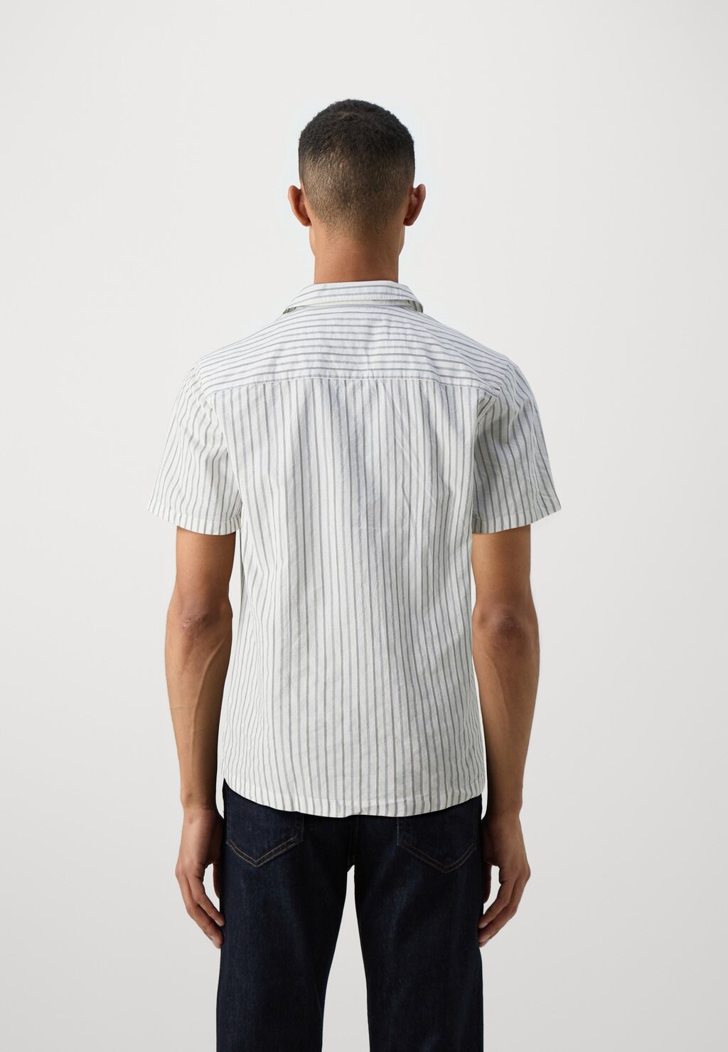 

Рубашка REVERE COLLAR Lyle & Scott, цвет Chalk