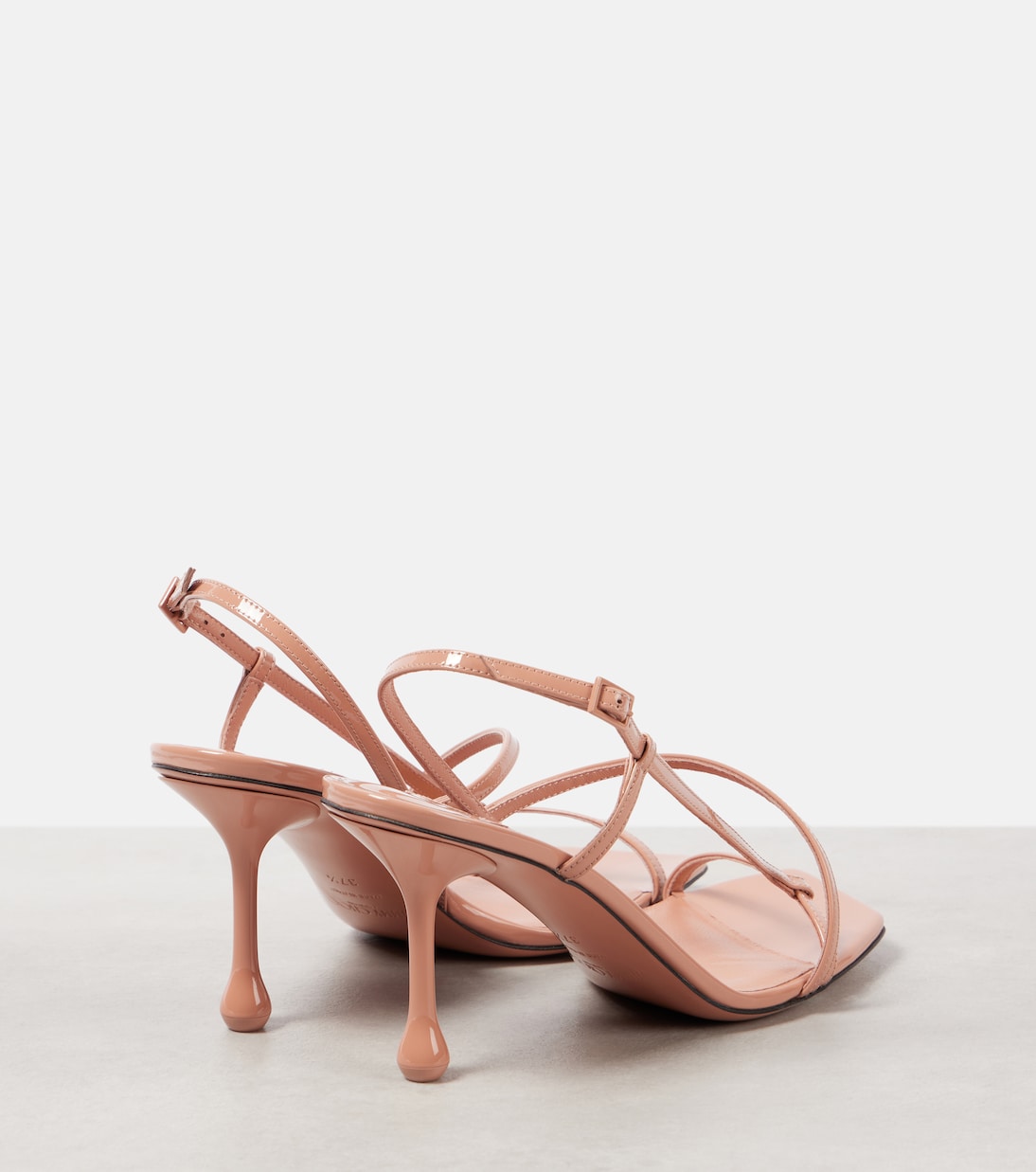 Сандалии из лакированной кожи Etana 80 Jimmy Choo, Light Clay Pink — фото 2