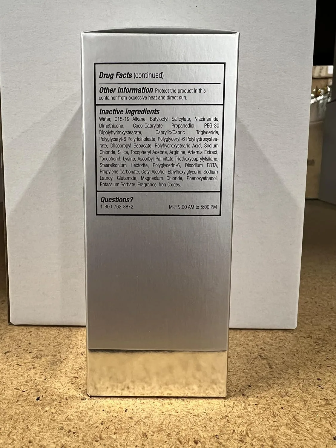 Natura Bissé Diamond Luminous Tinted SPF 40 тонирующий солнцезащитный крем широкого спектра, защищает, выравнивает и увлажняет, подстраивается под большинство тонов кожи, 30 мл 29,6 мл (1 шт.), No Color — фото 2