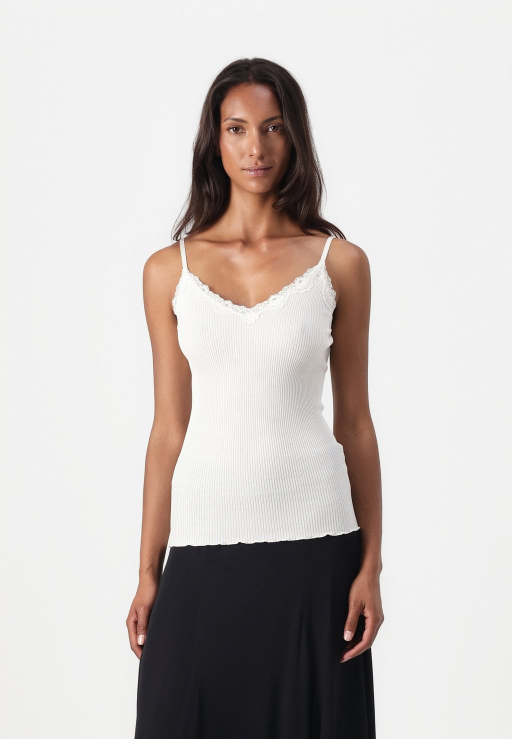 

Топ BEATHA REGULAR SINGLET Rosemunde, кремовый